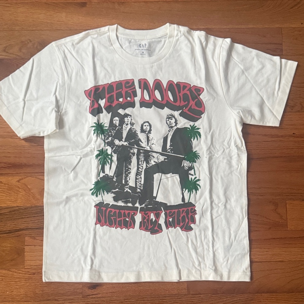 The Doors graphic tee, size M never worn